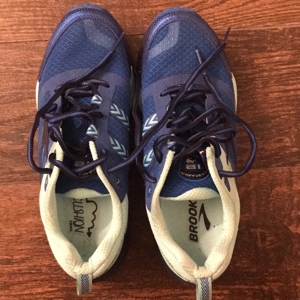 Brooks Cushion Cascadia Trail Running Shoes